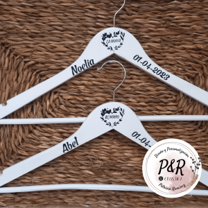 Pack perchas para novios