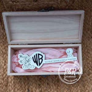 Llave personalizada para regalo de viaje a la Warner - Lola